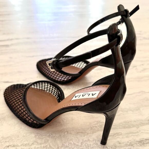 ALAIA Fishnet Patent Heels - Picture 2 of 14